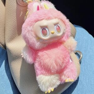 POP MART Big Into Energy - Loyalty Labubu